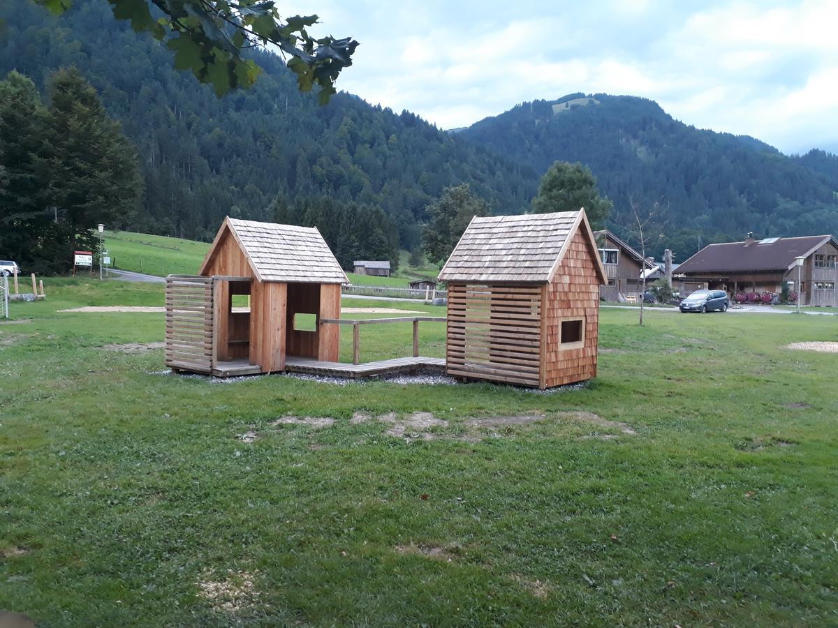 Haus Erna Schoppernau Hotel ภายนอก รูปภาพ